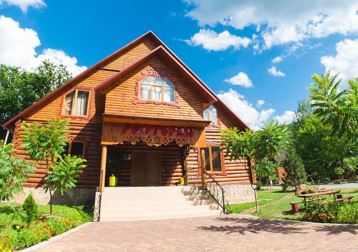 туристический комплекс горная деревня адыгея. горная деревня сайт. даховская горная деревня база отдыха. швейцария горная деревушка высокогорная. туркомплекс горная деревня адыгея.