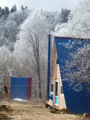 Ольховый: Пятиместные домики альпийского типа с душем и туалетом